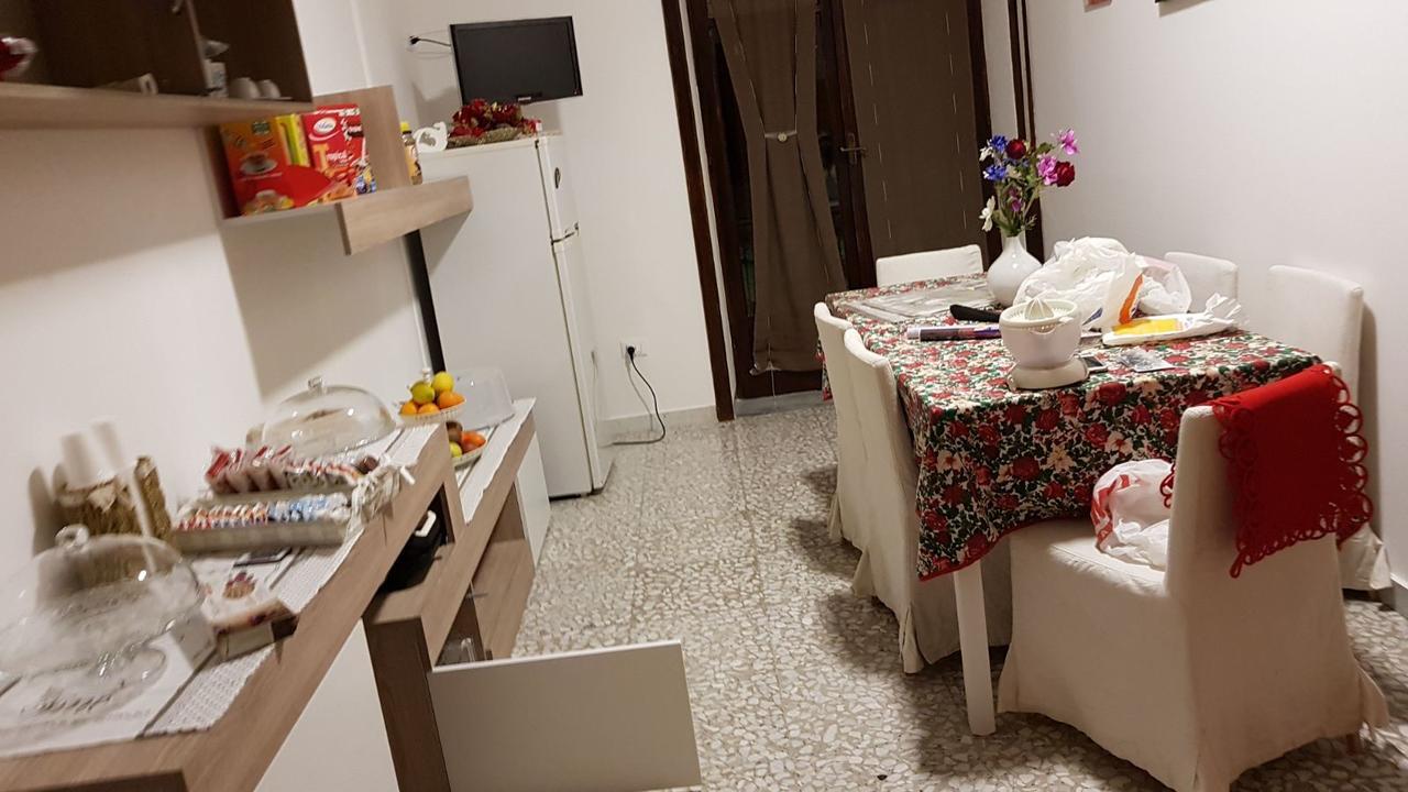 B & B Leti Battipaglia Exterior photo