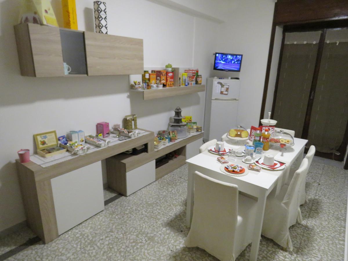 B & B Leti Battipaglia Exterior photo
