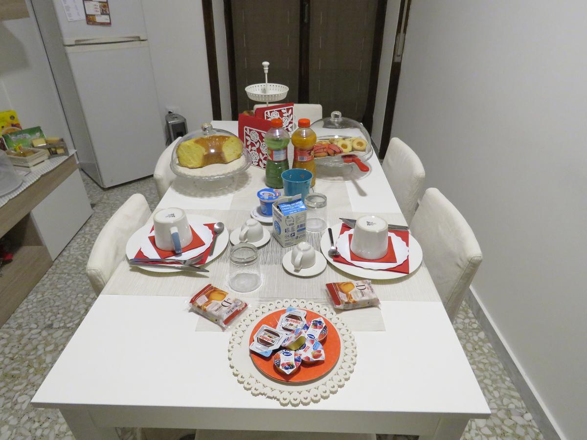 B & B Leti Battipaglia Exterior photo
